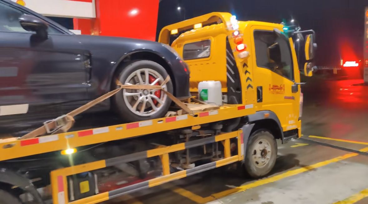 贵阳行车途中遇到突发状况该如何呼叫道路救援？